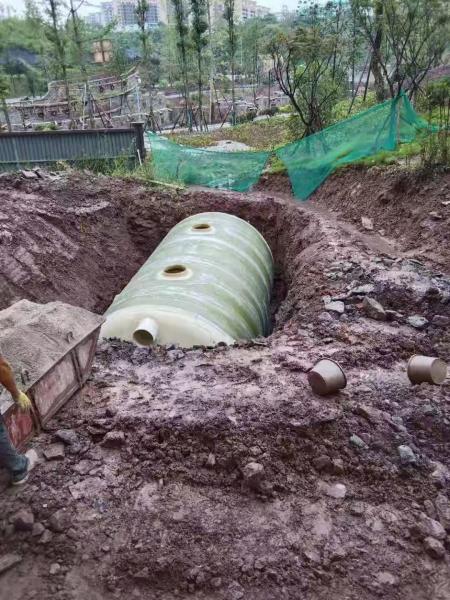 山东雷波县50立方化粪池安装现场